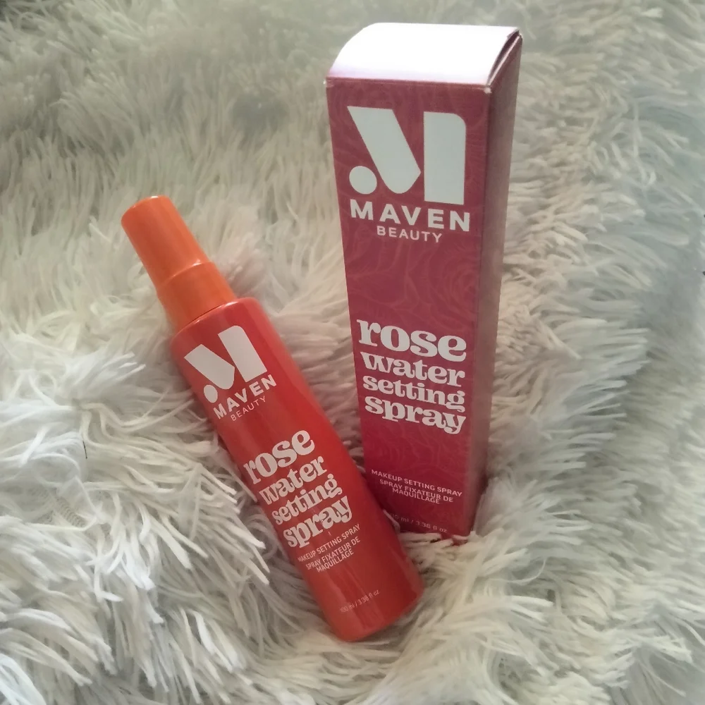 🆕NIB 🆕️Maven Beauty Rose Water Setting Spray🌹🥀🌊